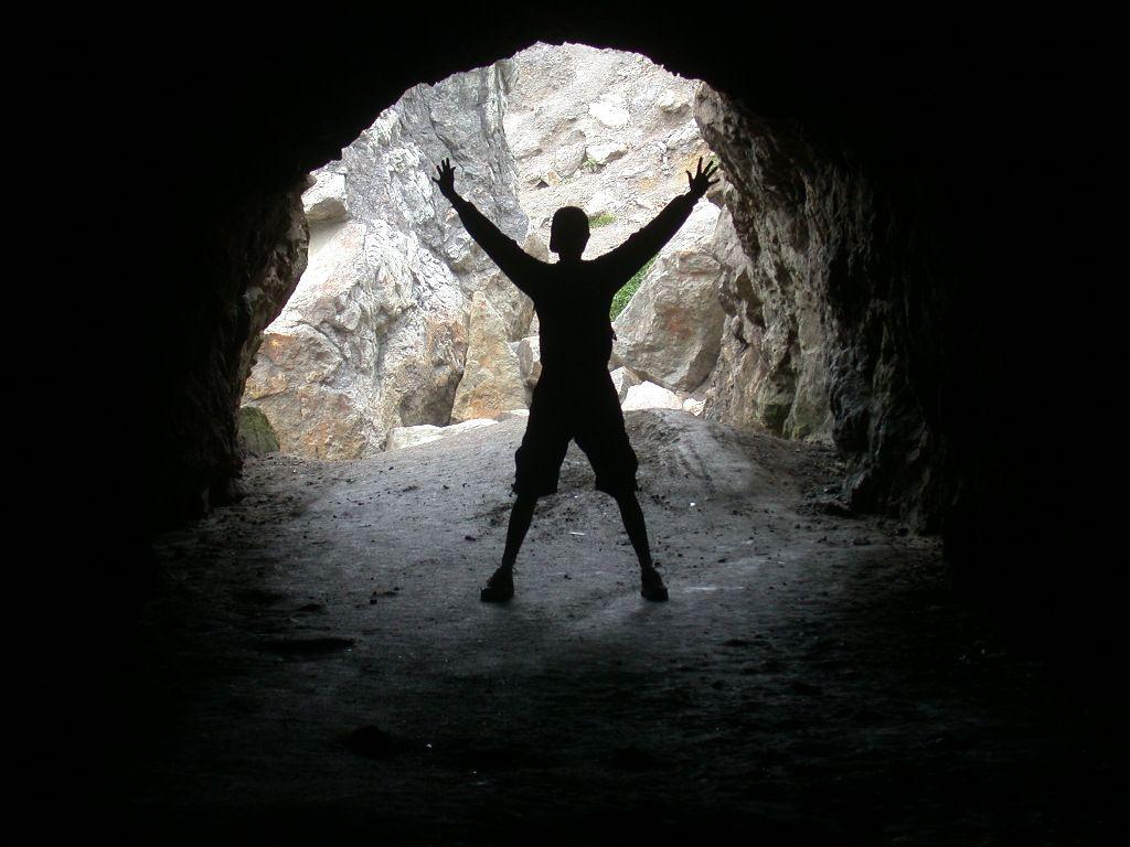 Empatikusabb, aki el tud veszni egy regényben 