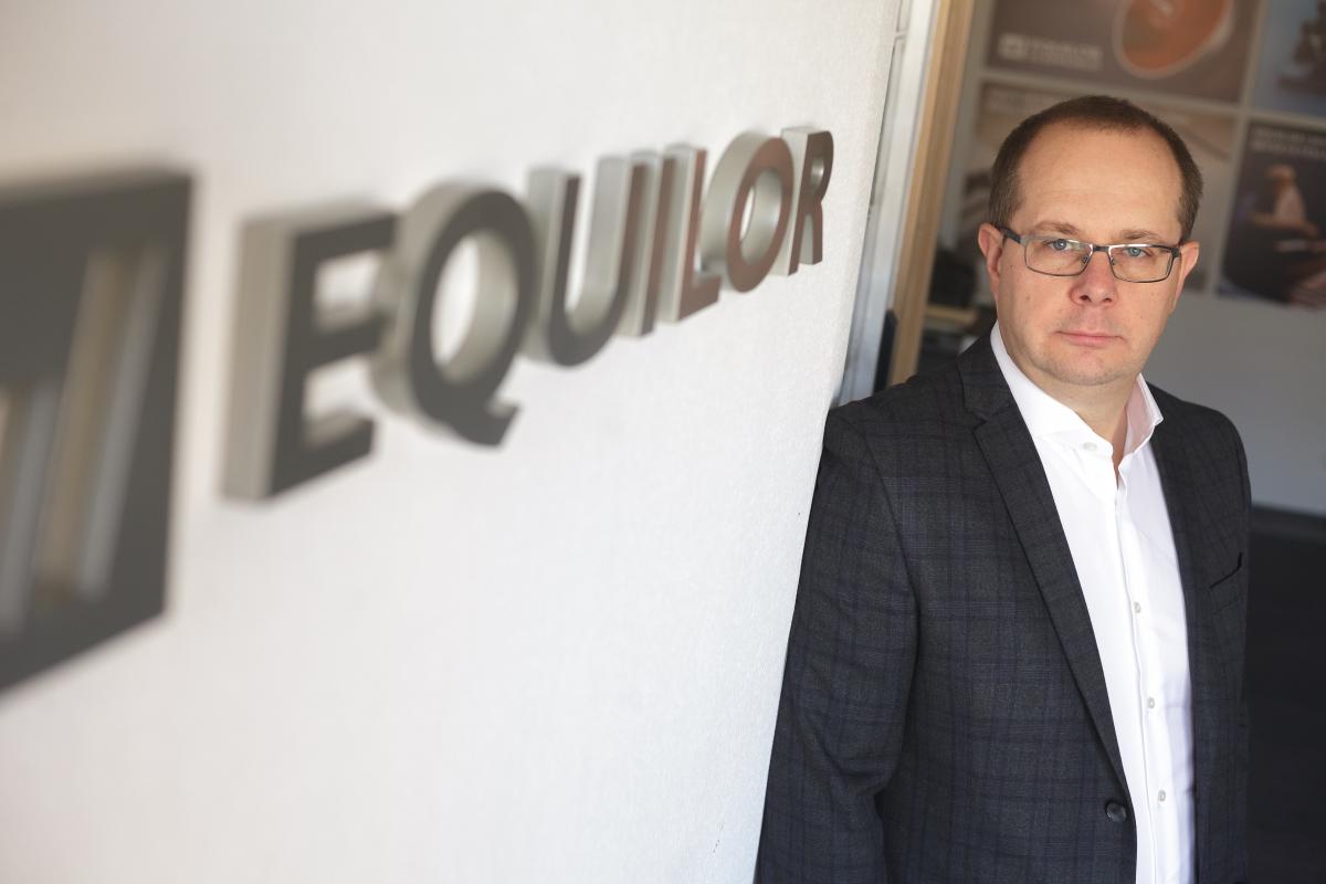 „Aki mindig csak nyer, az hazudik”