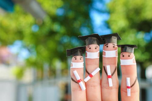 „Iskola, iskola, ki a csoda jár oda?”