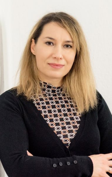 Kun Bernadette, PhD